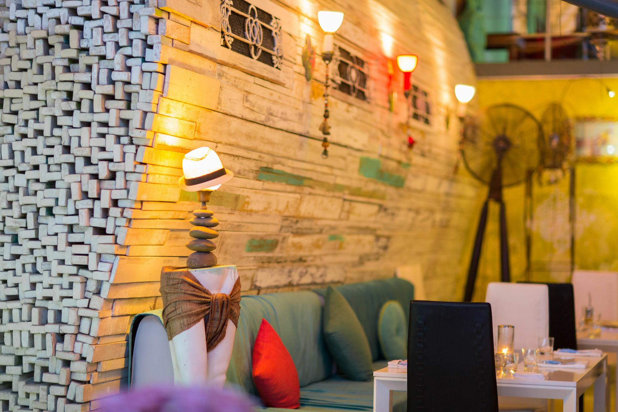 Barefoot Hotel Kalim Beach Front Patong Exterior foto